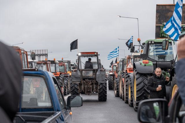 Ο Τσιάρας θα απαντήσει το μεσημέρι στα αιτήματα των αγροτών