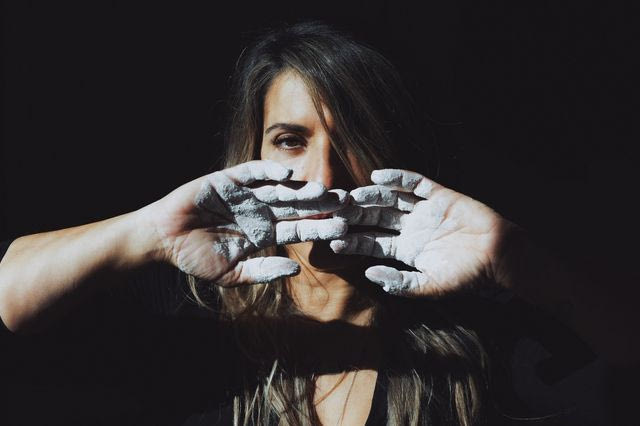 Για τη Δέσποινα Μπιτζαράκη, η δημιουργία του ψωμιού είναι μια αρχέγονη δύναμη