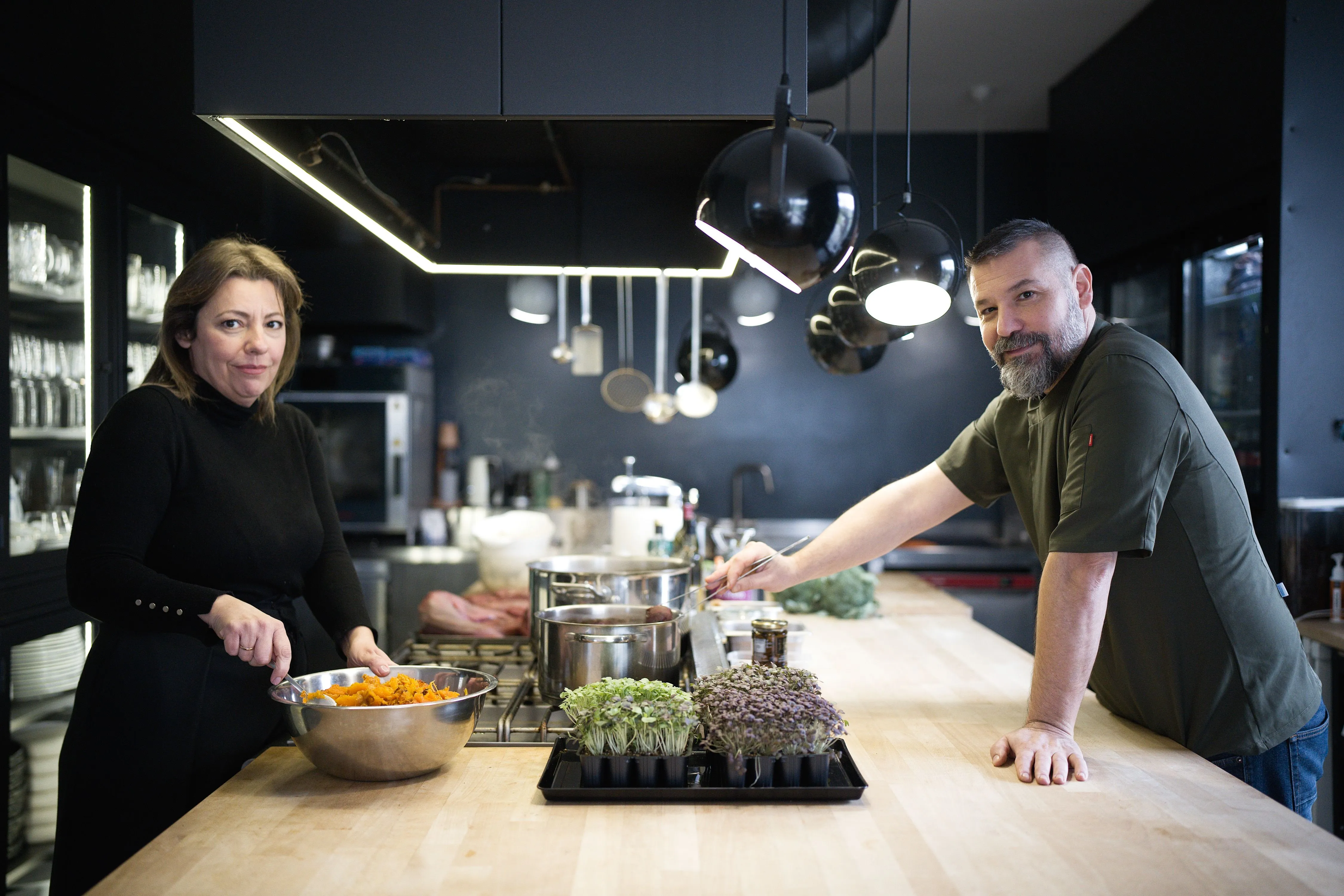 Uma: Μια οικογένεια έκανε το σπίτι της εστιατόριο