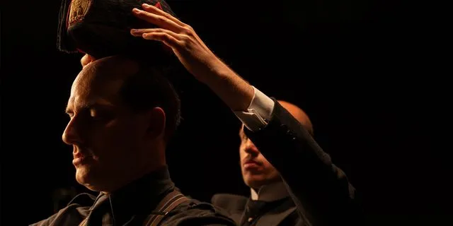 Οι δημιουργοί της #1 σειράς του ΄25 μιλούν στο NEWS 24/7 για τη γέννηση του φασισμού