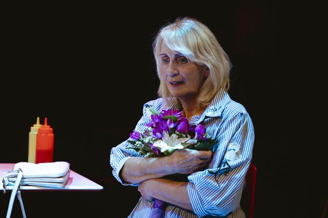 Η Μονίκ Δραπετεύει