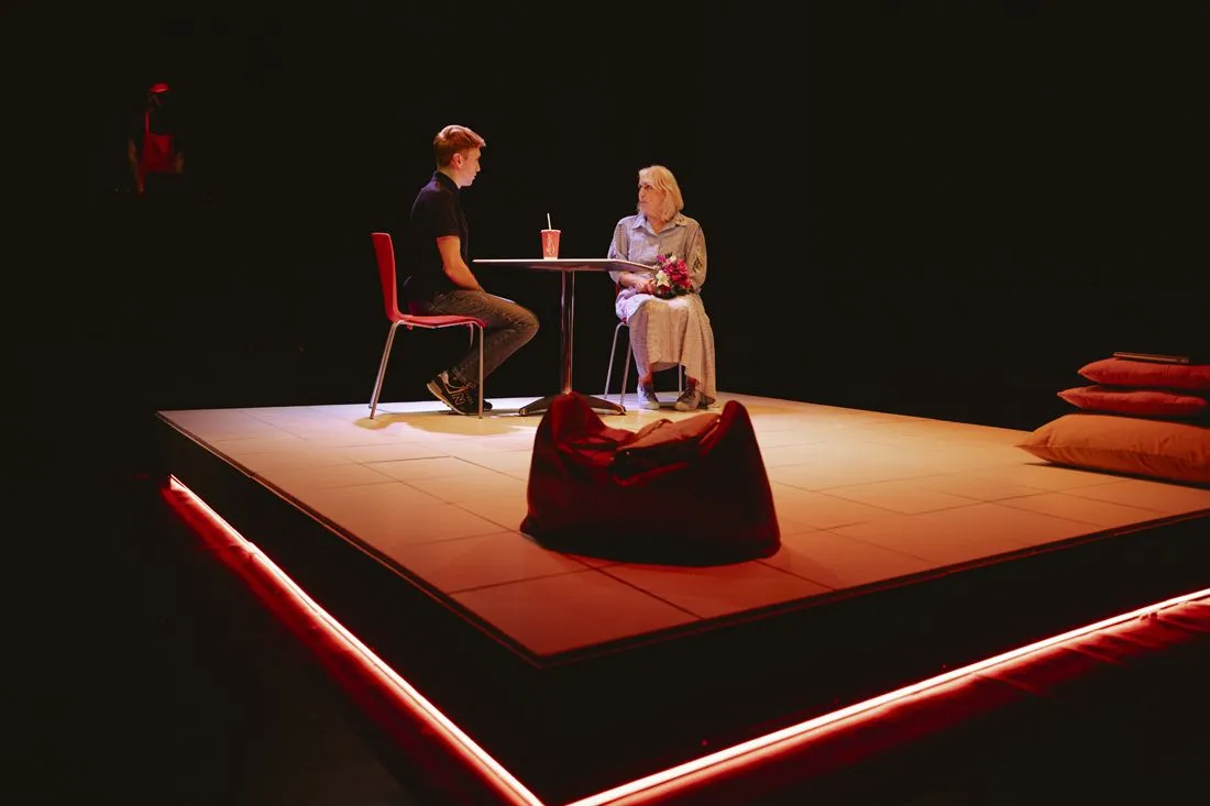 Η Μονίκ Δραπετεύει