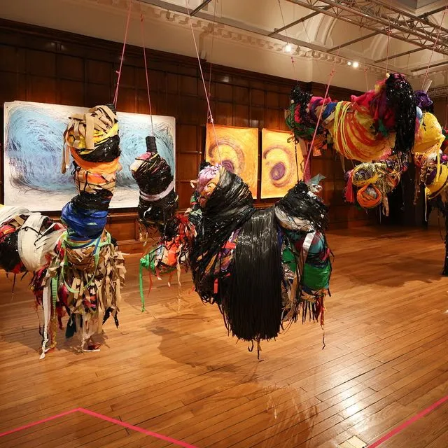 Έργα της Nnena Kalu, νικήτριας του Turner Prize 2025