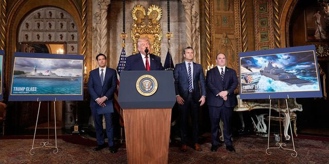 Τα “θωρηκτά Τραμπ” του “Χρυσού Στόλου” των ΗΠΑ, παρουσίασε ο Αμερικανός πρόεδρος