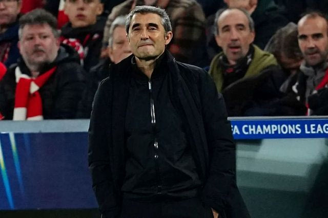 Ξέσπασμα Βαλβέρδε σε συνέντευξη Τύπου: “Γ@@@@@νοι πολιτικοί”