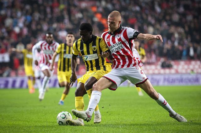 Σαμσουνσπόρ - AEK