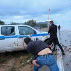 Επεισόδια μεταξύ αγροτών και αστυνομίας κατά την απόπειρα αποκλεισμού του Αεροδρομίου Δασκαλογιάννης, στα Χανιά