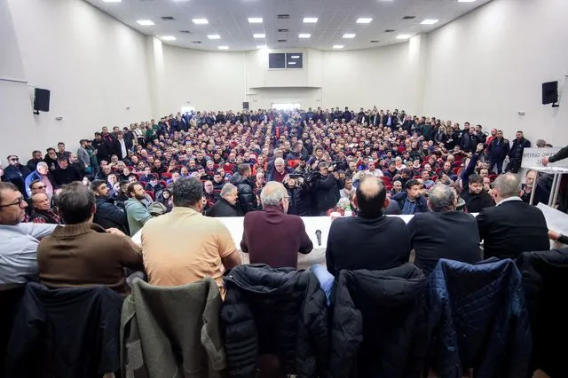 Πανελλαδική σύσκεψη αγροτών στη Νίκαια Λάρισας