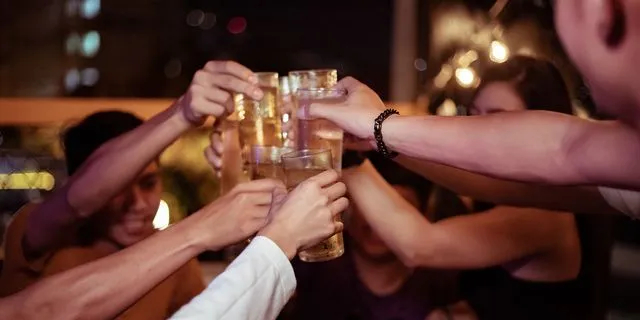 Ηράκλειο: Στο νοσοκομείο ανήλικος μετά από κατανάλωση αλκοόλ – Συνελήφθη η ιδιοκτήτρια μπαρ