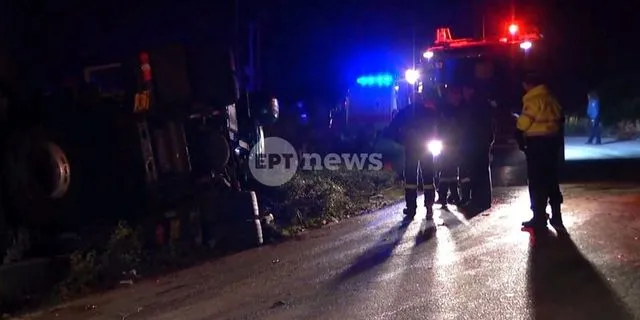 Σοβαρό τροχαίο με ανατροπή φορτηγού στην Ιονία Οδό – Νεκρός ο οδηγός