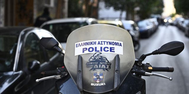 Θεσσαλονίκη: 45χρονος γρονθοκόπησε γυναίκα στη μέση του δρόμου μετά από καυγά