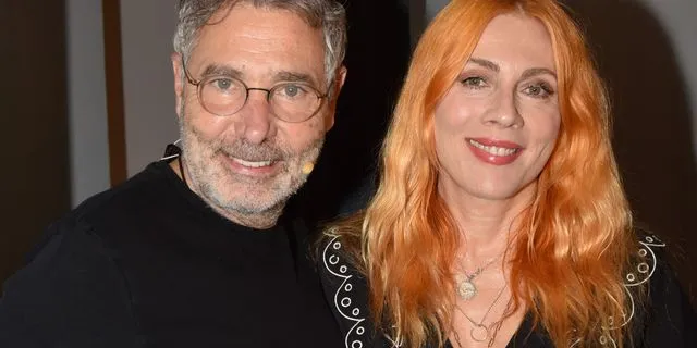 Θοδωρής Αθερίδης - Σμαράγδα Καρύδη