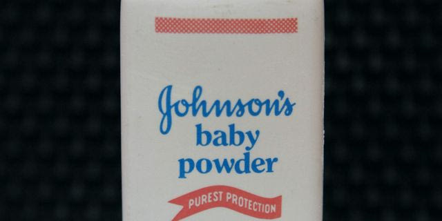 Johnson & Johnson: Αποζημίωση 40 εκατ. δολαρίων σε γυναίκες για το καρκινογόνο ταλκ