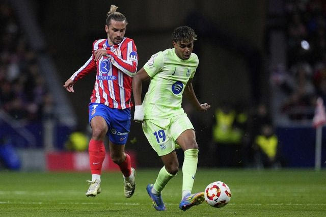 Πού θα δείτε Μπαρτσελόνα – Ατλέτικο, Ντόρτμουντ – Λεβερκούζεν και τα μεγάλα παιχνίδια της Premier League