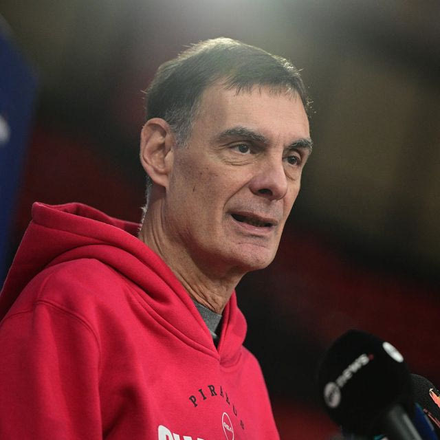 Μπαρτζώκας: “Μετά την Τετάρτη θα ξέρουμε σε ποια κατάσταση είναι αγωνιστικά ο Μόρις”