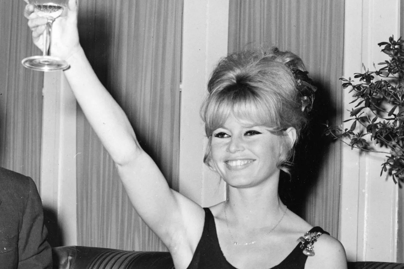 Μπριζίτ Μπαρντό: Η πολυτάραχη ζωή και το ταραγμένο τέλος ενός sex symbol