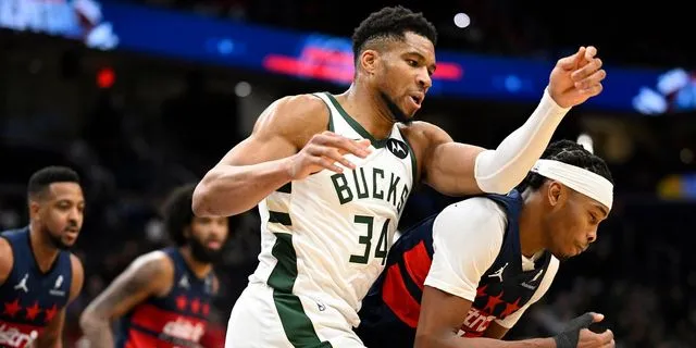 Γουίζαρντς – Μπακς