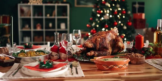 Χριστουγεννιάτικο τραπέζι