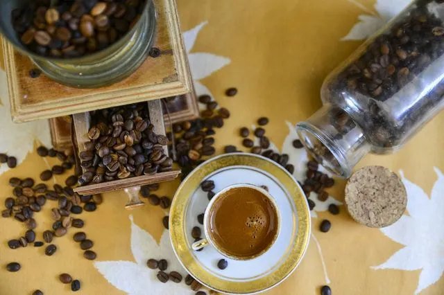 Καφεκοπτεία Λουμίδη: Το στοίχημα του 2025 φέρνει επιστροφή στα κέρδη