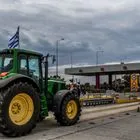 Αγρότες ανοίγουν τις μπάρες των διοδίων