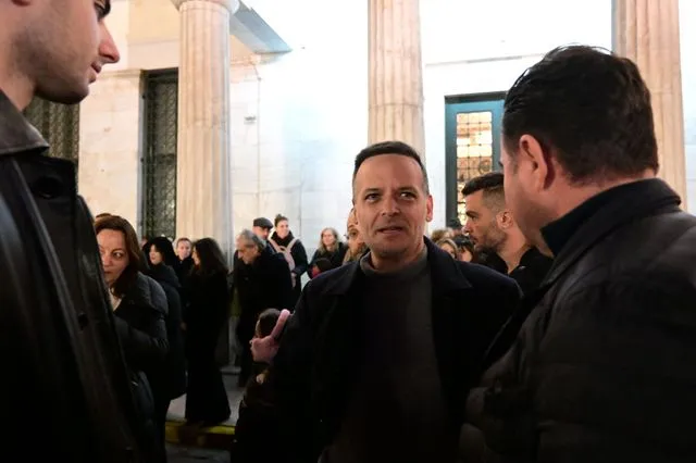 Χάρης Δούκας: “Εύχομαι το φως, που αφήσαμε απόψε να ταξιδέψει ψηλά, να επιστρέψει ως αισιοδοξία”