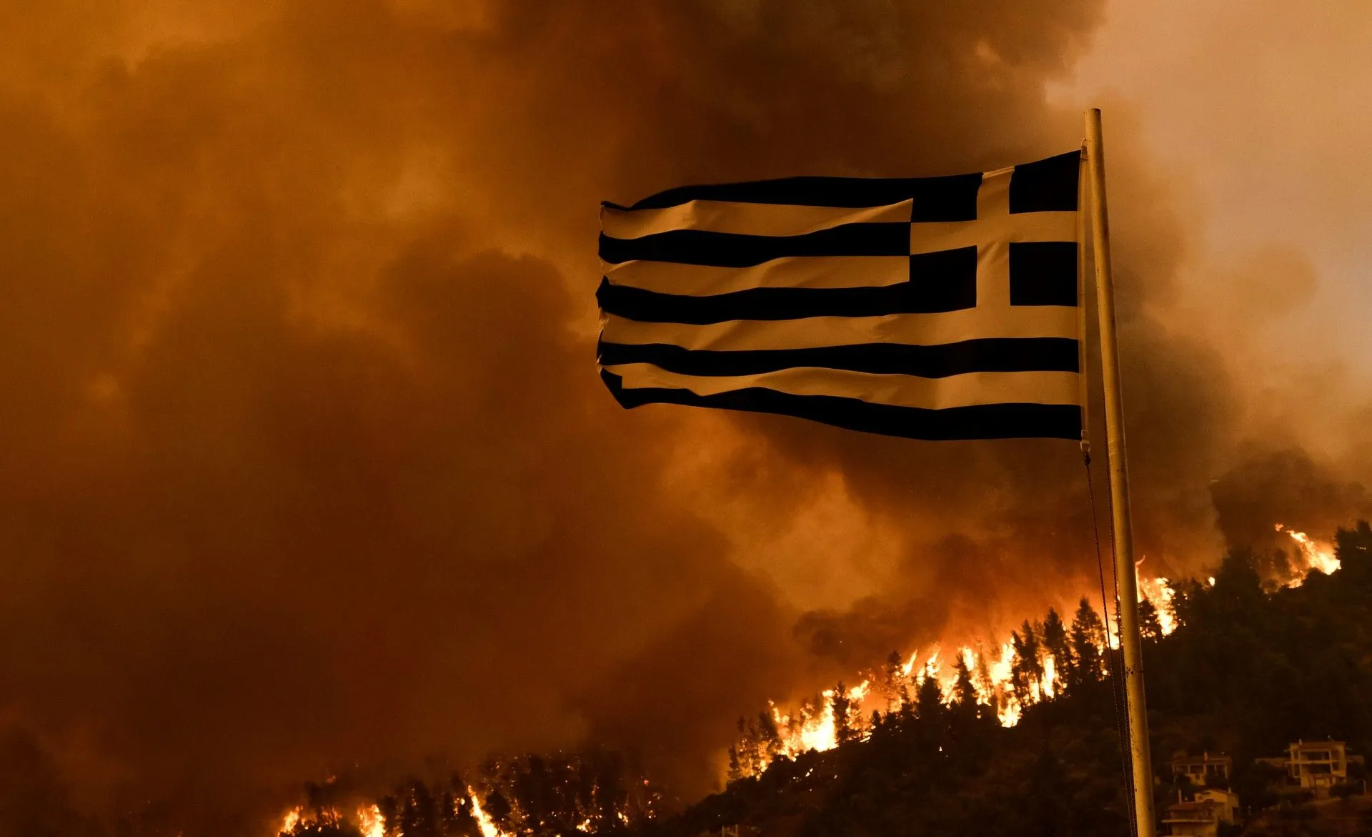 Η Ελλάδα της ντροπής ή της υπερηφάνειας;