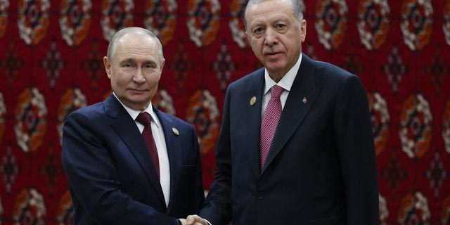 Ο Ρετζέπ Ταγίπ Ερντογάν με τον Βλαντίμιρ Πούτιν