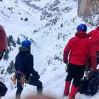 Έρευνα και επιχείρηση διάσωσης σε χιονισμένο βουνό (φωτογραφία αρχείου)