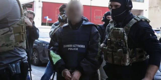 Πώς οι Γάλλοι κομάντος κατέλαβαν το σκάφος του “Έλληνα Εσκομπάρ” – Βίντεο