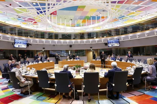 Θρίλερ στη Σύνοδο Κορυφής για τη χρηματοδότηση της Ουκρανίας - Οι δύο επιλογές