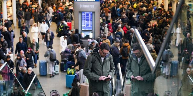 Eurostar: Επανέρχονται τα δρομολόγια μέσω Μάγχης με φόβους για καθυστερήσεις