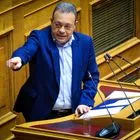 Προϋπολογισμός – Φάμελλος: “Φτωχοί οι πολίτες, πλούσια τα καρτέλ και οι γαλάζιες ακρίδες”