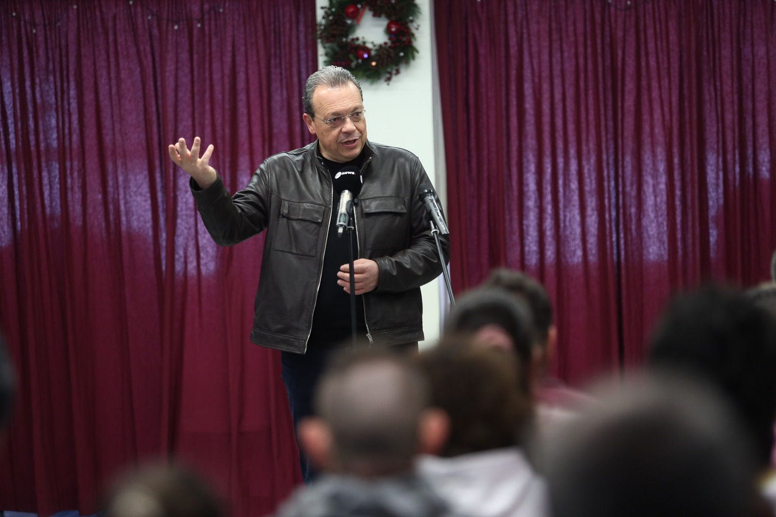 Ο Σωκράτης Φάμελλος στο ΚΕΑ/ΑΜΕΑ στο Χαϊδάρι