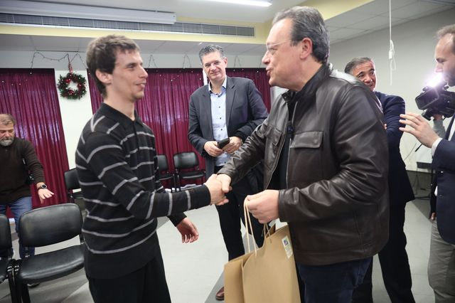 Ο Σωκράτης Φάμελλος στο ΚΕΑ/ΑΜΕΑ στο Χαϊδάρι