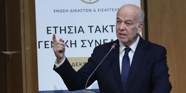 Φλωρίδης: Θέλουν η Δικαιοσύνη να πάει στο πεζοδρόμιο – Πρέπει να υπάρξει αντίσταση