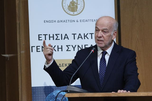Φλωρίδης: Θέλουν η Δικαιοσύνη να πάει στο πεζοδρόμιο – Πρέπει να υπάρξει αντίσταση