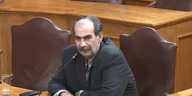H κυβέρνηση, ο “Φραπές” και μια “καμήλα” στο Σικάγο