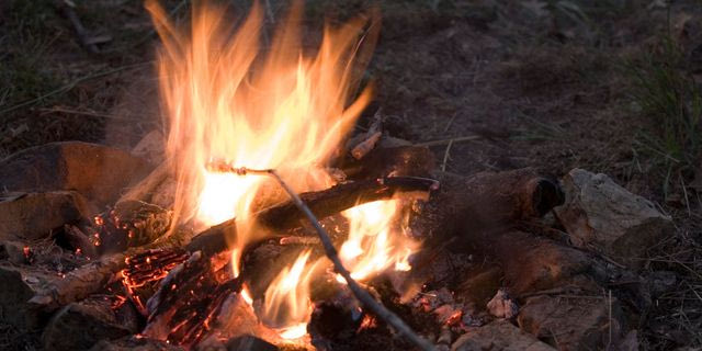 Οι άνθρωποι “δημιούργησαν” φωτιά 350.000 χρόνια νωρίτερα απ’ όσο γνωρίζαμε