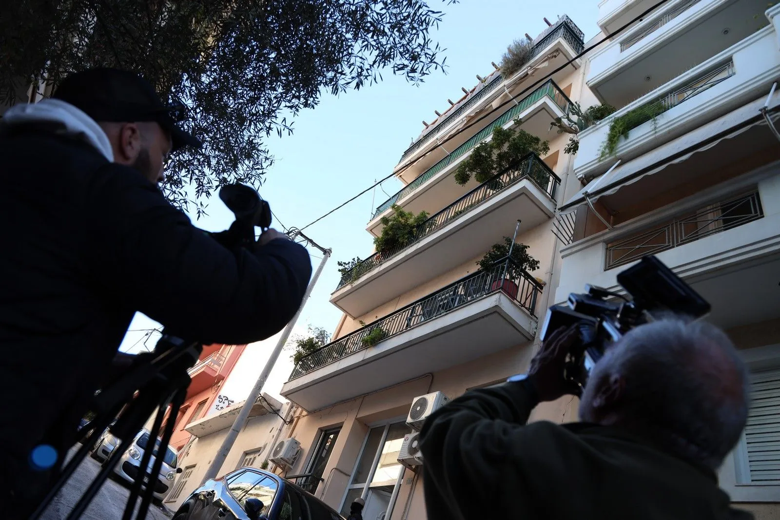 Μαχαίρωσε τη σύζυγό του και αυτοκτόνησε