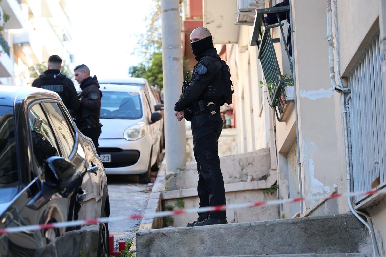 Μαχαίρωσε τη σύζυγό του και αυτοκτόνησε