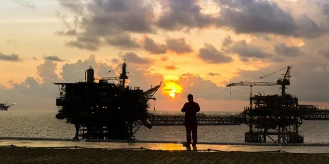 Νέες επαφές στις ΗΠΑ για LNG, υδρογονάνθρακες και κάθετο διάδρομο