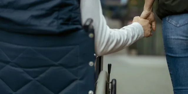 Άτομα με αναπηρία