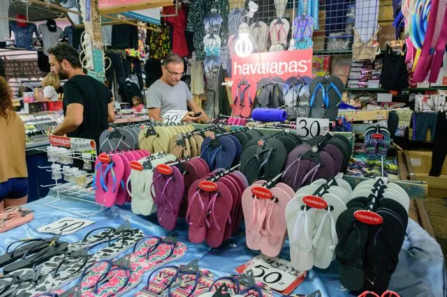 Βραζιλία: Οι υποστηρικτές του Μπολσονάρου μποϊκοτάρουν τις σαγιονάρες Havaianas