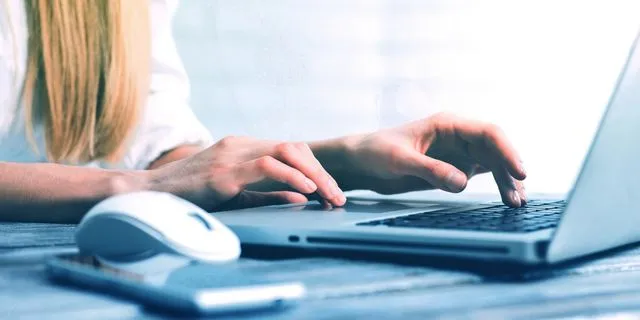 Πώς η ΔΕΠΑ Εμπορίας χτίζει πολλαπλές πηγές εσόδων στην ενεργειακή αγορά