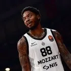 Ταϊρίκ Τζόουνς: Στην αποστολή του Πενιαρόγια για το Βαλένθια – Παρτίζαν