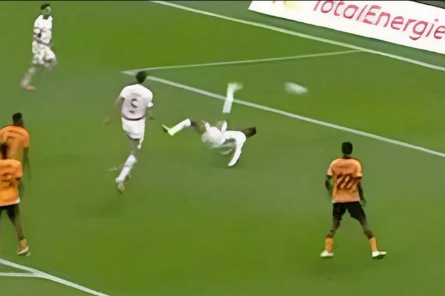 Το ψαλιδάκι του Ελ Κααμπί