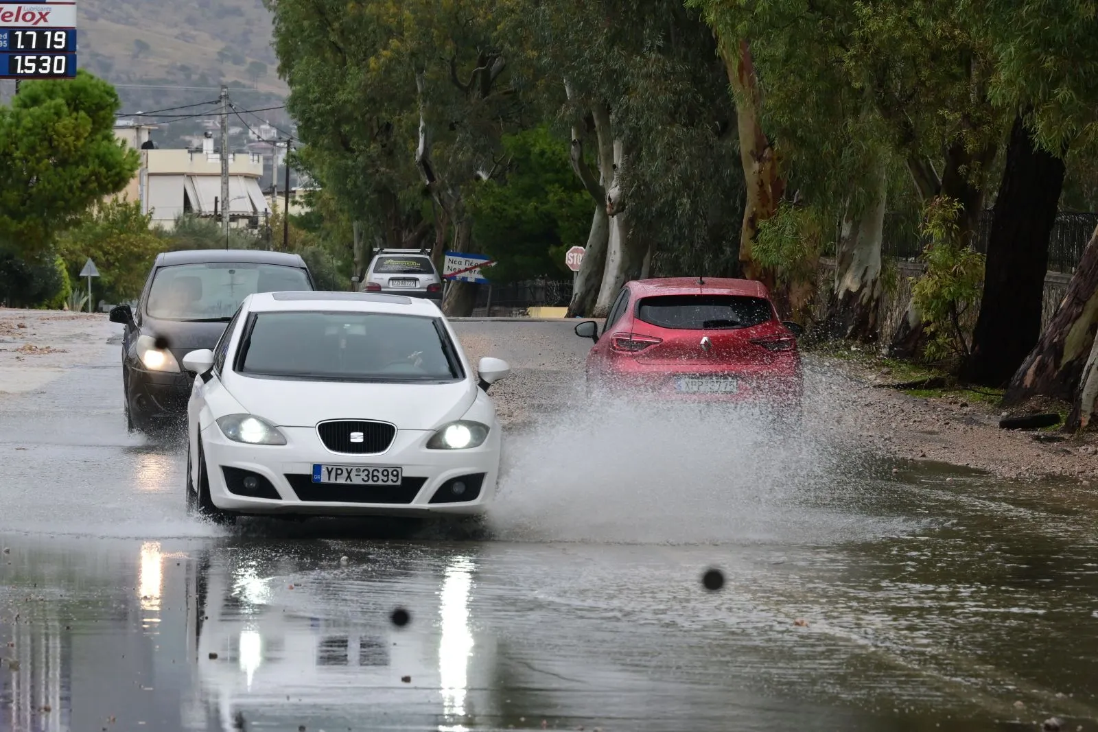 Κακοκαιρία Byron: Υπερχείλισαν Πηνειός και Ενιπέας, μήνυμα του 112 - Πώς θα κινηθούν τα φαινόμενα
