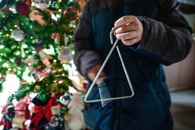 Τρεις ληστείες ανηλίκων στην Αθήνα που είχαν βγει για κάλαντα – Αναζητούνται οι δράστες