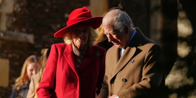 Ο Βασιλιάς Κάρολος με τη σύζυγό του, Καμίλα