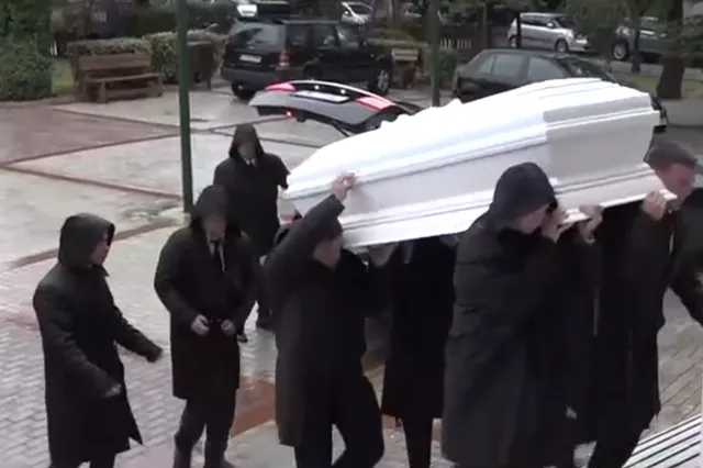 Τροχαίο στη Λούτσα: Σε κλίμα οδύνης το τελευταίο αντίο στον 24χρονο